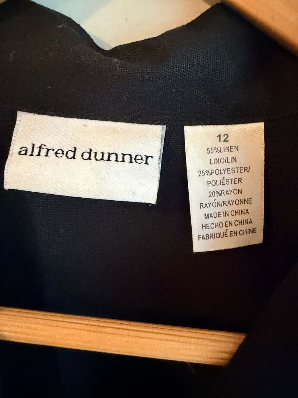 Alfred Dunner Black Embroidered Shell Embellished Linen Blend Blouse Size 12 - Picture 6 of 6